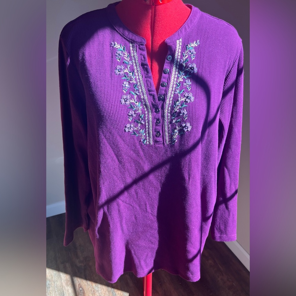 Knit Henley Quarter Button Down Front Ribbed Floral Sequins Thermal size 1X